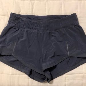 Lululemon shorts 2.5”